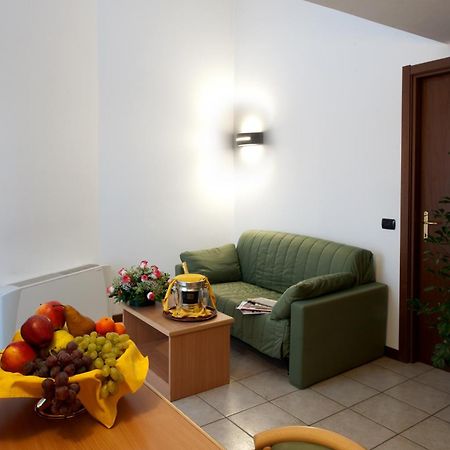 Hotel Roma Cassano Magnago Екстер'єр фото