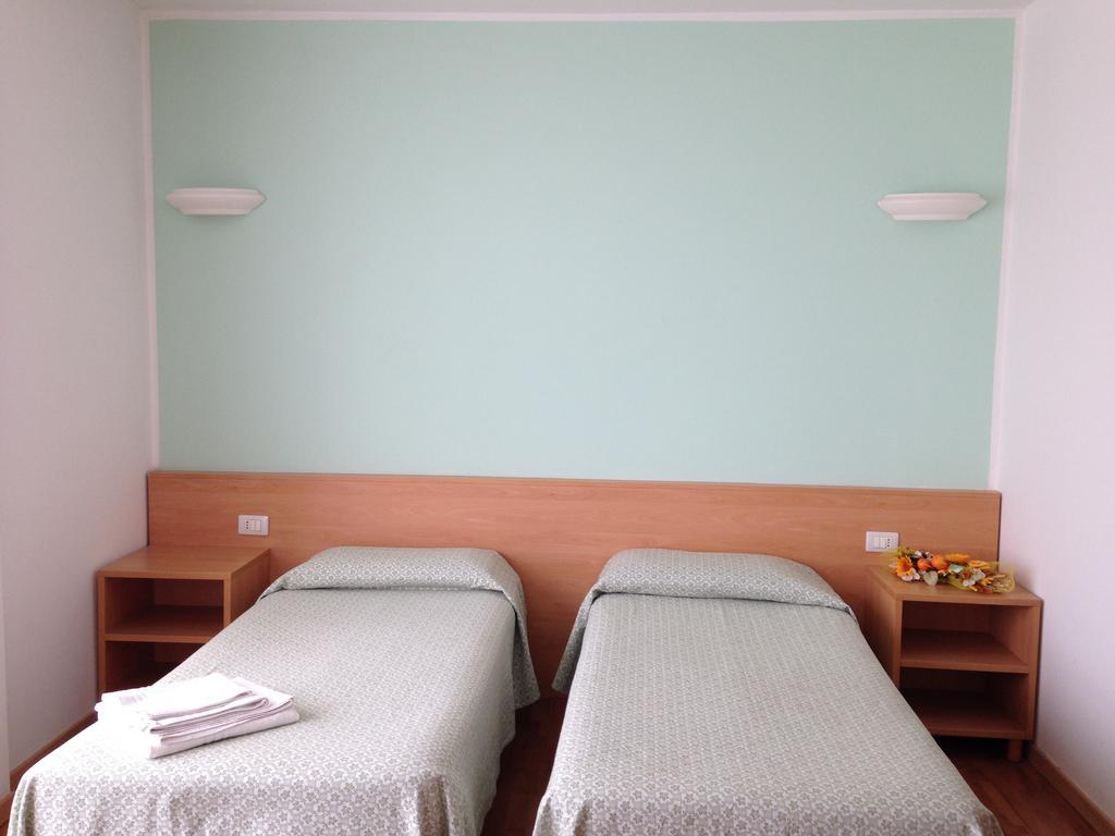 Hotel Roma Cassano Magnago Екстер'єр фото